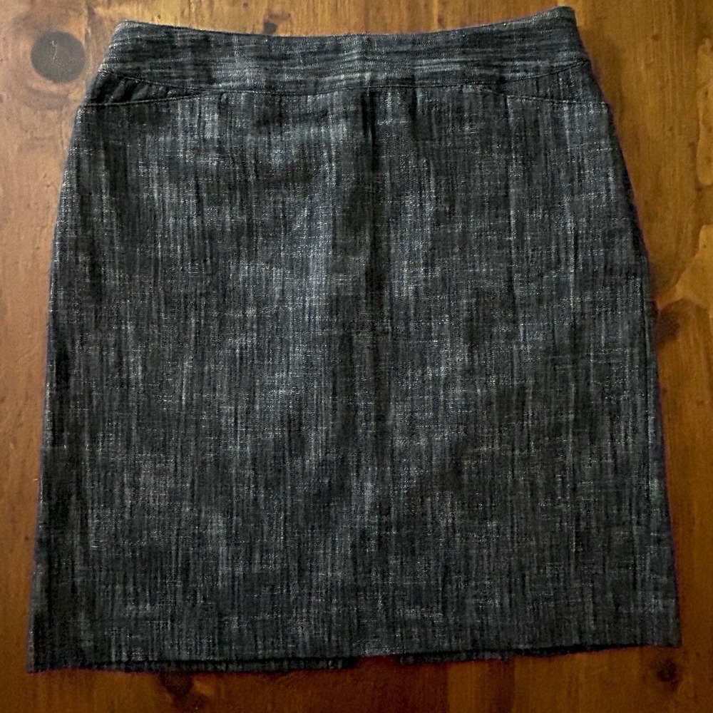DRESSBARN Jean SKIRT 8 M Stretch Denim A-Line Pull On Knee Modest Classic Casual